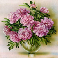 Без бренда «Пионы в круглой прозрачной вазе (20шт)» в Тюмени